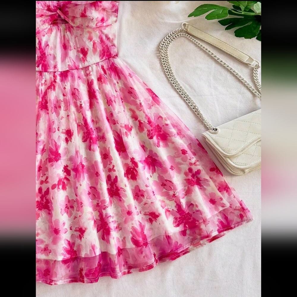 Women's Beautiful Spring Dress 🌼🌱🌺 - Picture 4 of 5